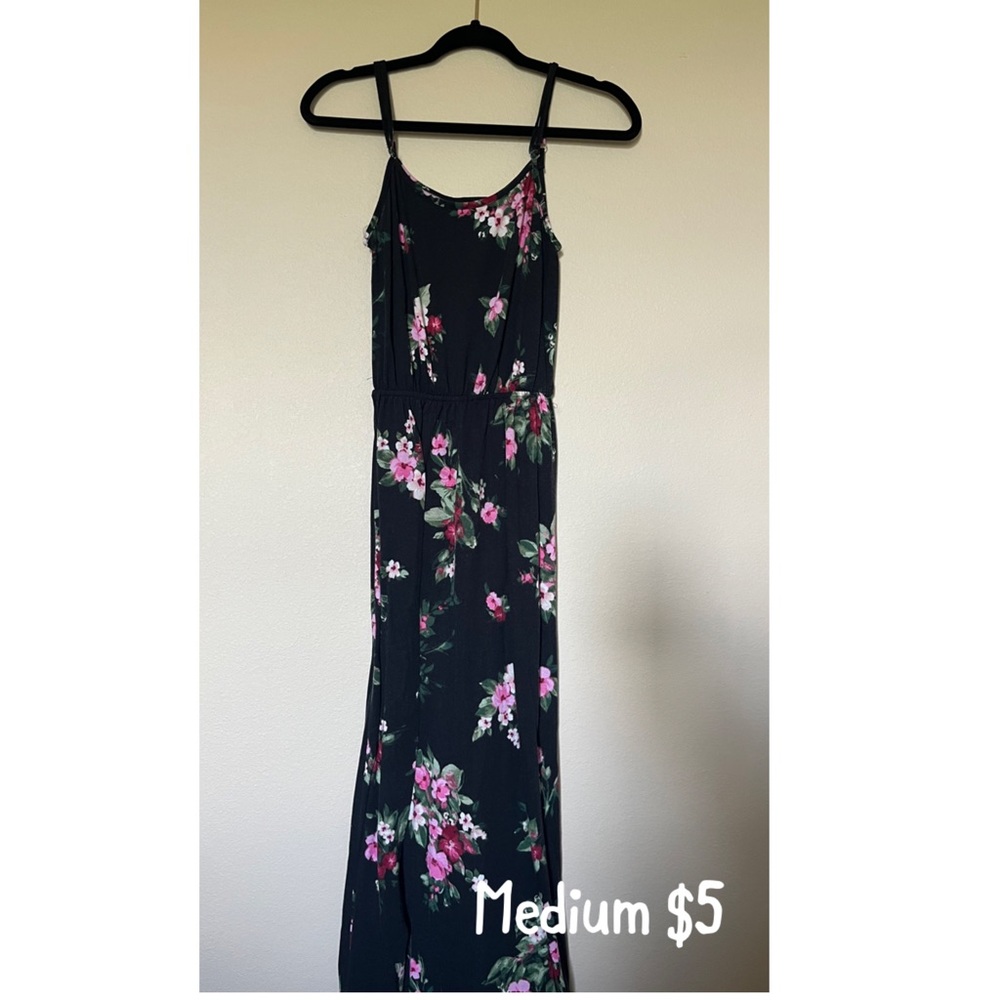 Various dresses - Picture 5 of 10